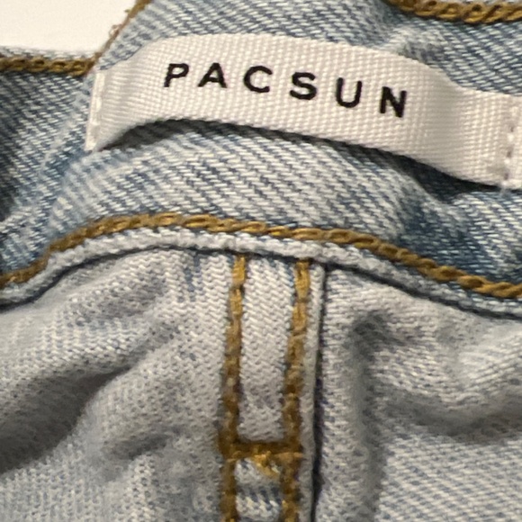 Light washed denim jeans - Picture 3 of 4